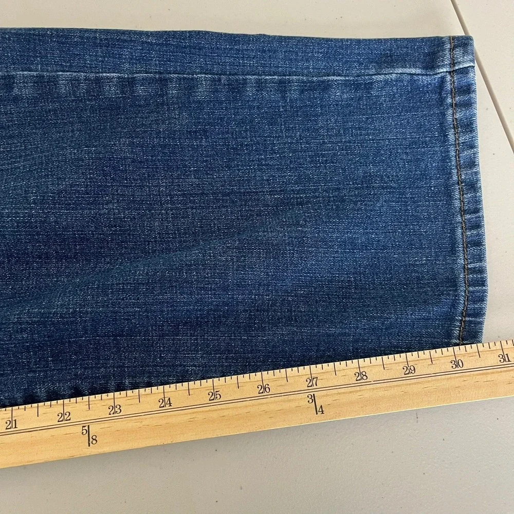 Lucky Brand 221 Straight Mens Jeans Blue Medium Wash 38x32 Denim Pants